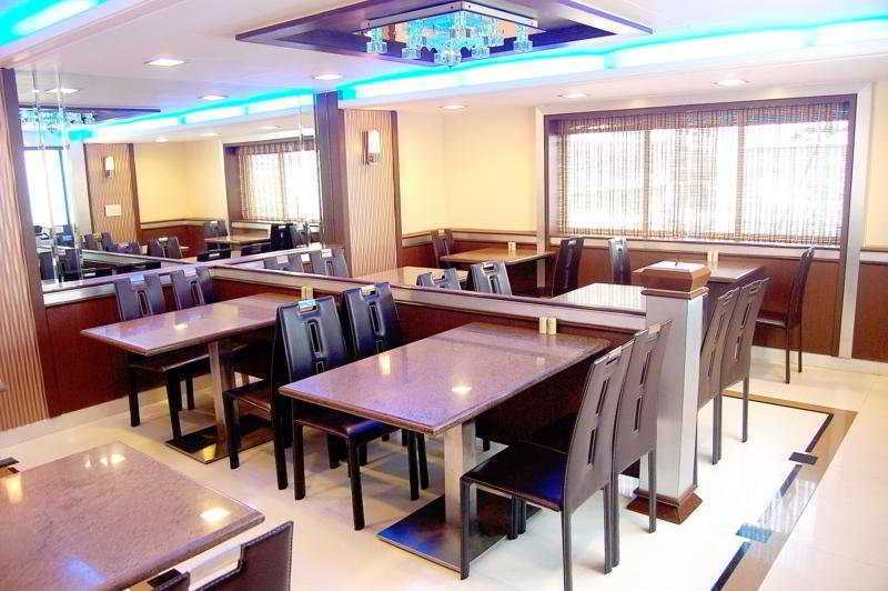 麦纳麦酒店 孟买 外观 照片