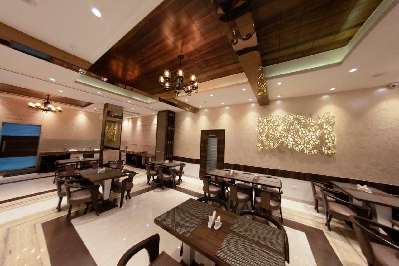 麦纳麦酒店 孟买 外观 照片